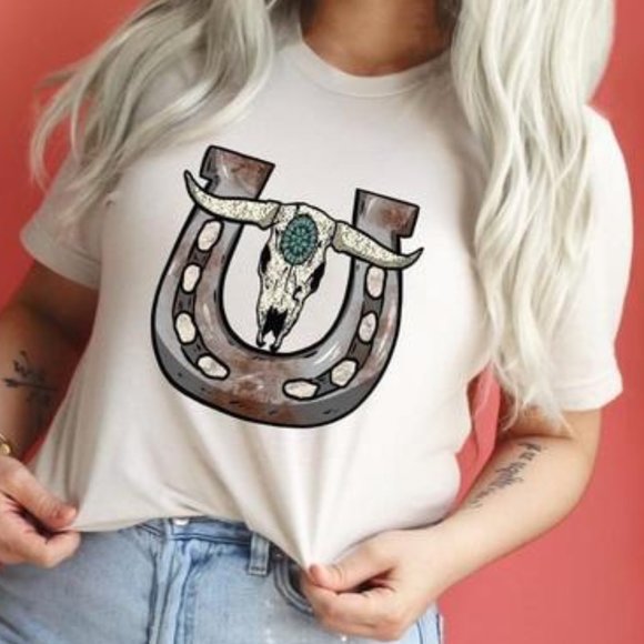 HORSESHOE BULL SKULL Handmade Cactus Graphic Tee - Picture 4 of 4